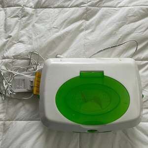 Munchkin Warm Glow Baby Wipe Warmer - White/Green with Power Adapter